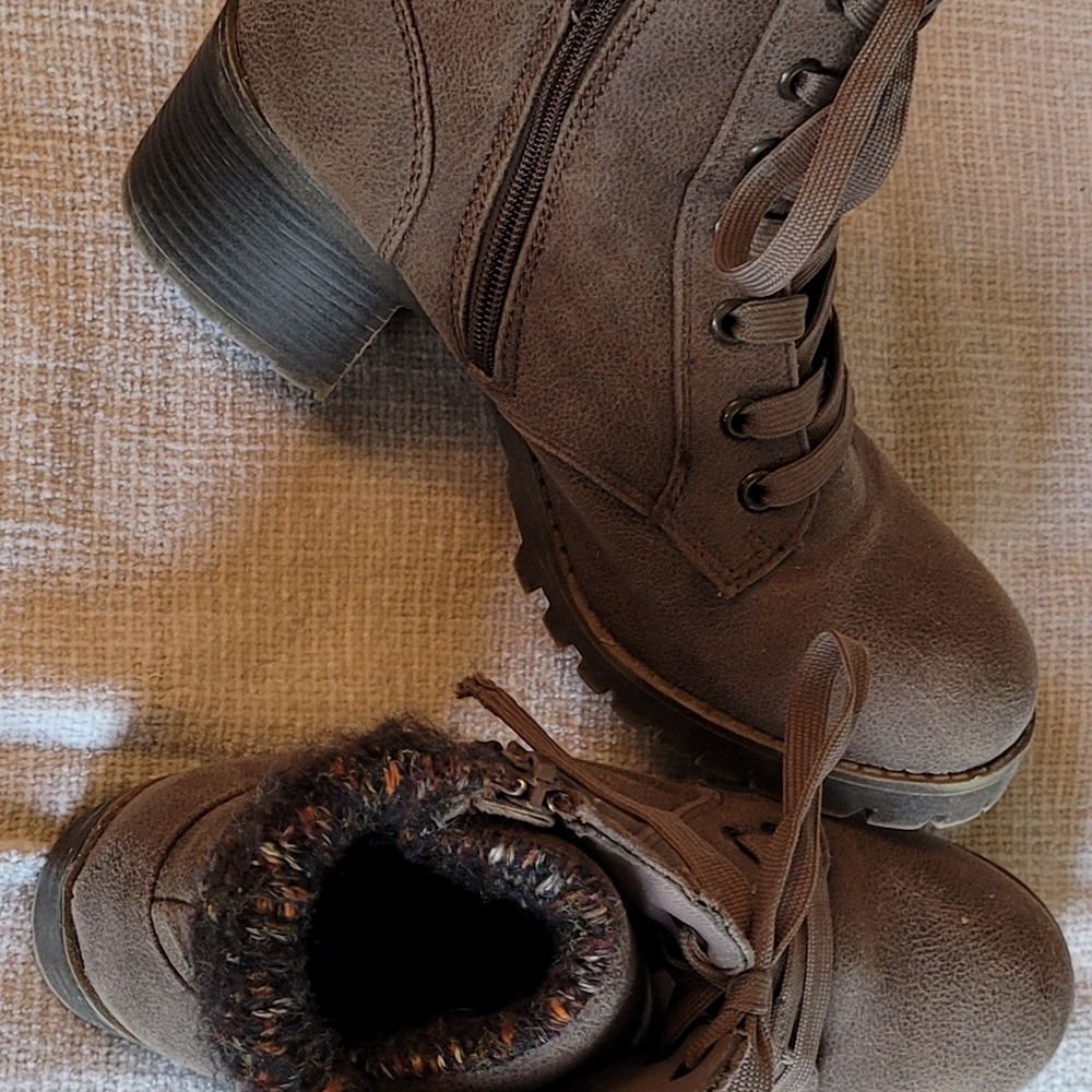 Lace up boots